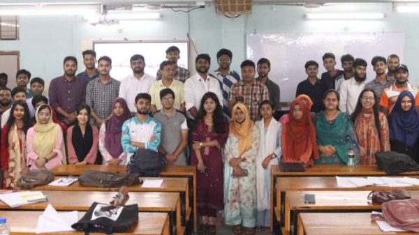 বেরোবিতে সেন্টার ফর কমিউনিকেশন রিসার্চ অ্যান্ড ক্যারিয়ার স্কিলসের যাত্রা শুরু