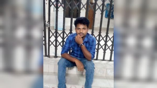 প্রেমিকার জন্য শেষ চিঠি লিখে বেরোবি শিক্ষার্থীর আত্মহত্যা