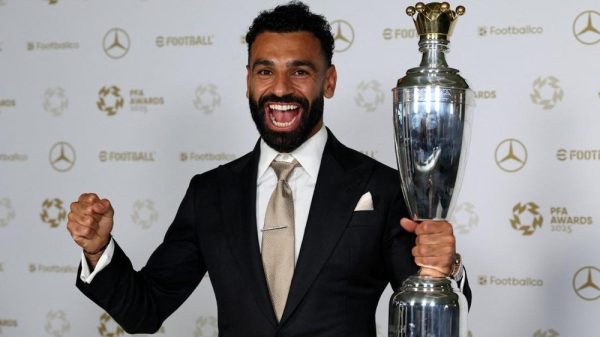 পিএফএ’র পুরস্কারে ইতিহাস গড়লেন মিসরীয় তারকা সালাহ