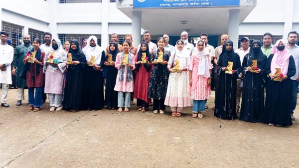 রামগড়ে ওয়াদুদ ভূঁইয়া ফাউন্ডেশনের উদ্যোগে জিপিএ ৫ প্রাপ্ত শিক্ষার্থীদের সংবর্ধনা