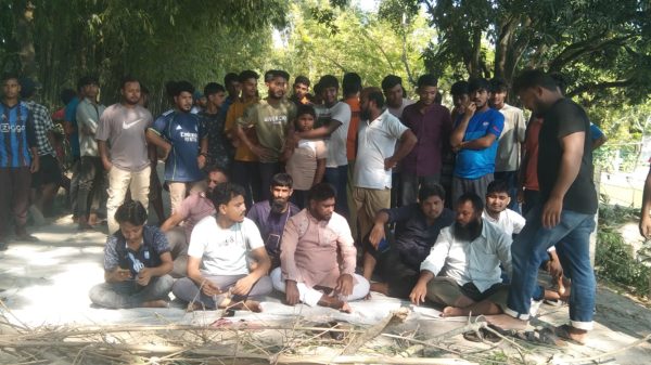 ডিমলায় বালু বোঝাই বেপরোয়া ট্রলির ধাক্কায় জামায়াত নেতার মৃত্যু; ক্ষোভে সড়ক অবরোধ