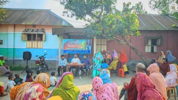 নীলফামারী জেলা তথ্য অফিসের নিয়মিত  উঠান বৈঠক  অনুষ্ঠিত। 