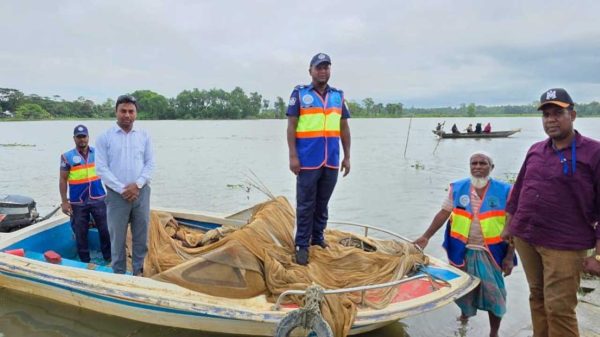 হালদায় অভিযান, মাছ ধরার জাল-বড়শি জব্দ